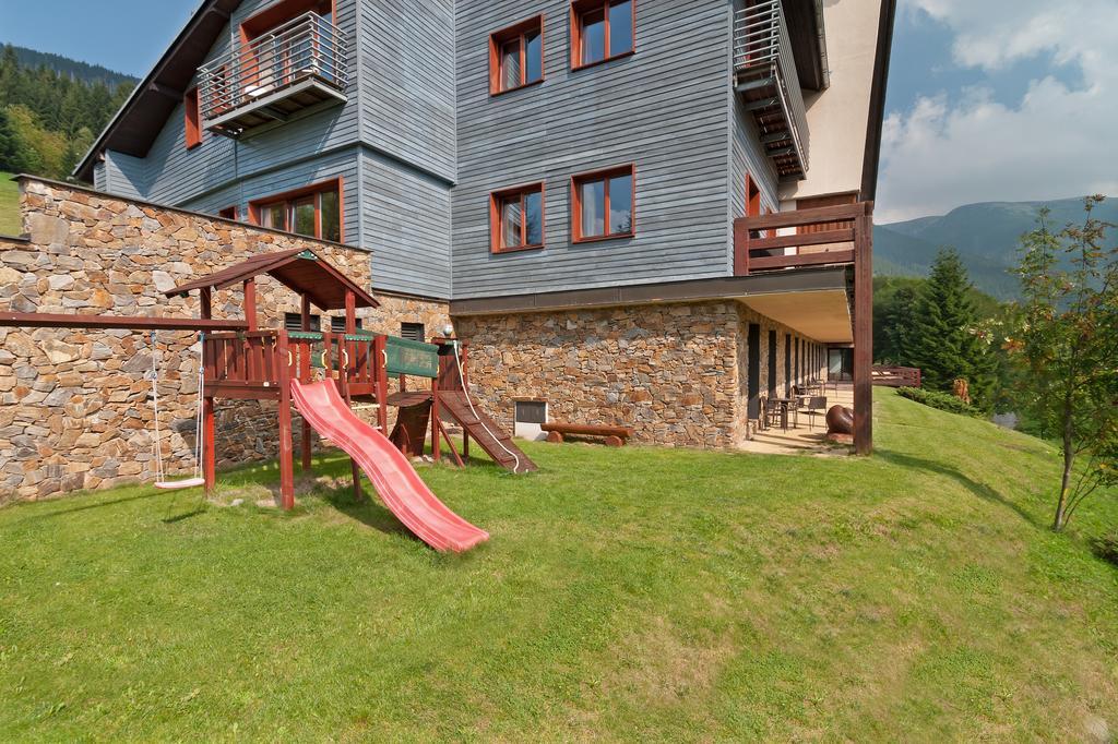 Hotel Adam Spindleruv Mlyn Exterior photo