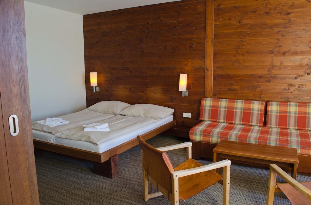 Hotel Adam Spindleruv Mlyn Room photo